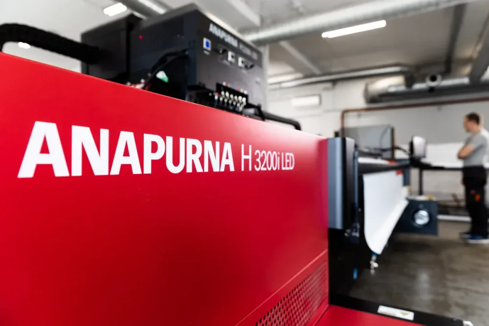 Anapurna H3200 LED UV printeris un operators